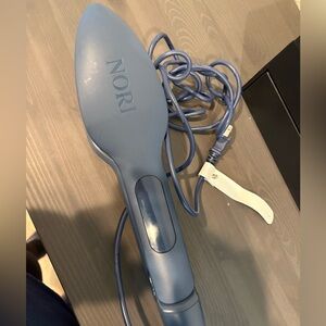 Nori Iron with Travel Case